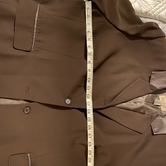 Woman’s 2pc Brown Pantsuit - Picture 8 of 14
